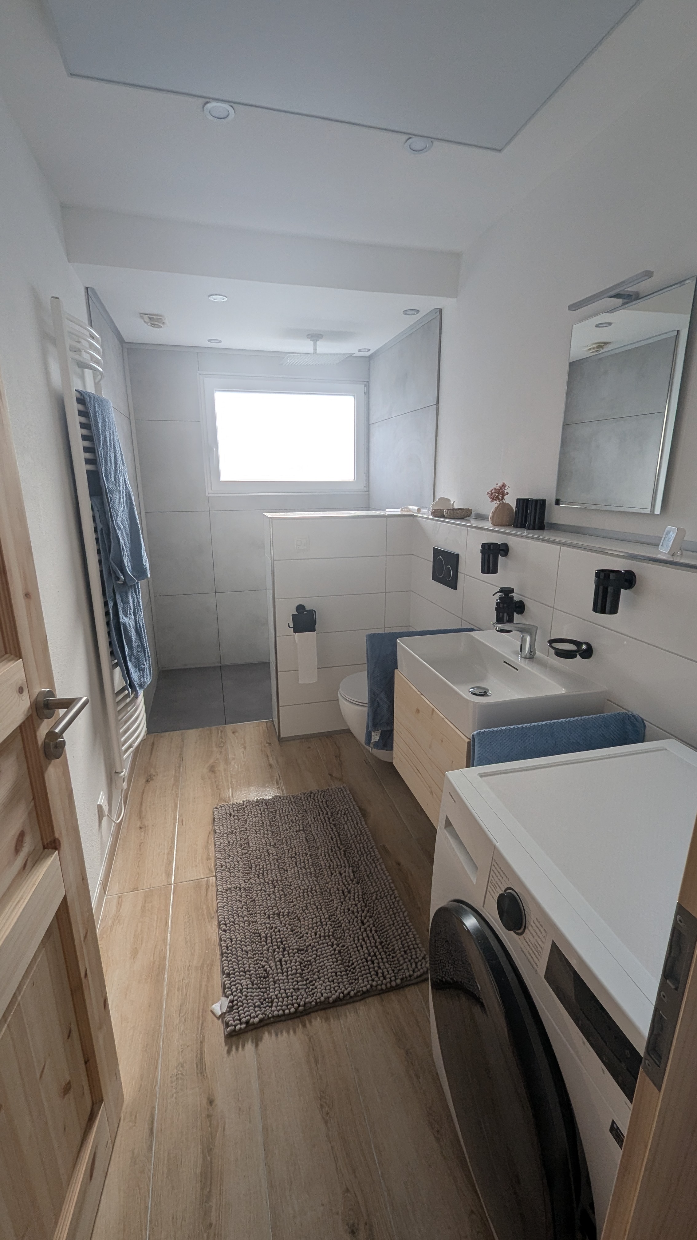 Badezimmer unserer Ferienwohnung in Weiler-Simmerberg